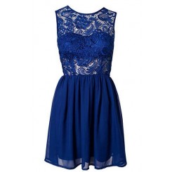 Lace Dress Rounded neckline with opening in the back